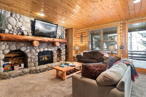 TV, fireplace - NEW! Deer Valley Condo Near Base | Hot Tub (Park City)
