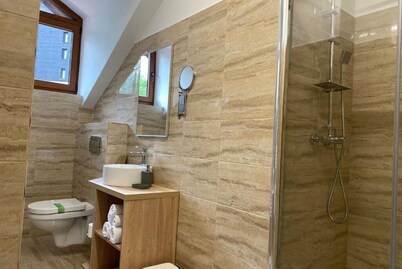 Vila Bellestay– Spacious Comfort with Garden & City Views in the Heart of Brașov