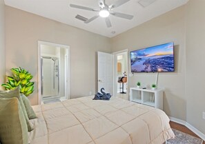 Room - 4BR,Heated Pool,Jacuzzi & Dining Oasis near Disney (Haines City)