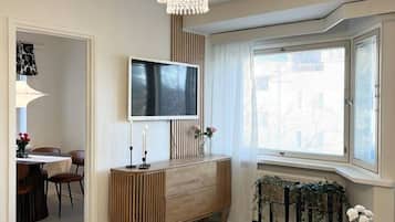 TV