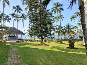 Property grounds - Aparthotel with views of the Caribbean Sea in the Dominican Republic (Playa Juan Dolio)