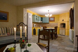 TV, offices - Stolios Skopelos - Erato Deluxe Panoramic View (Skopelos)