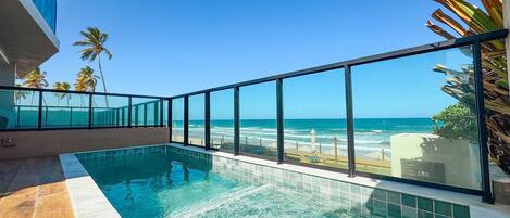 Deluxe Apartment | Pool