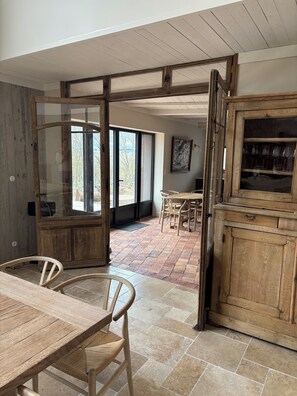 Dining - Grande propriété rénovée en plein coeur du plateau de l'Aubrac (Recoules d’aubrac)