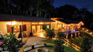Casa de campo Premium, acceso a la alberca, vista a la montaña | Terraza o patio