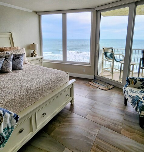 OCEANFRONT, beautifully  decorated 2 bedroom condo  Shores Club 602 DBS