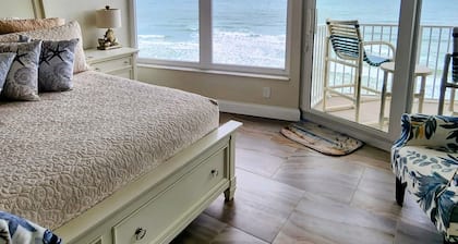 OCEANFRONT, beautifully decorated 2 bedroom condo Shores Club 602 DBS