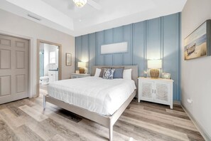 3 bedrooms, iron/ironing board, travel cot, free WiFi - 🏖️Walk to Beach | Great Location | Fire Pit | Sandy Shores🏖️ (Panama City Beach)