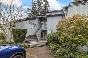 Exterior - Ground Floor 2 bed Condo at Jacob's Landing (Blaine)