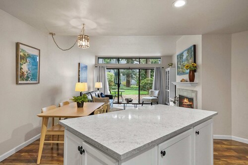 Ground Floor 2 bed Condo at Jacob's Landing
