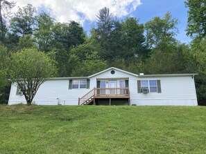 المنشأة من الخا رج