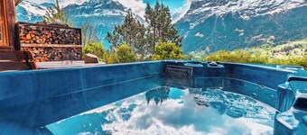 Surfers Sunset Spa | Jacuzzi & Panoramic Terrace