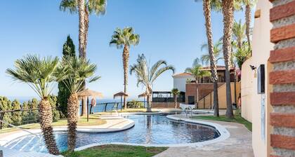 Villa in Granada With Private Terrace