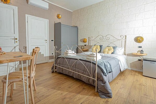 Superior Double Room, Private Bathroom - L'Accademia dei Sogni (Sassari)