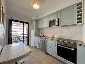 Microwave, dishwasher, coffee/tea maker - Vilamoura Charming 2 With Pool by Homing (Loulé)