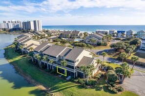 Exterior - "Driftwood Hideaway" Relaxing Lakeside Coastal Getaway • Just Steps to the Beach (Miramar Beach)