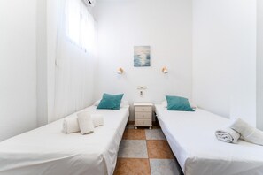 Apartment - Seaside Escape in Benalmadena (Benalmádena)