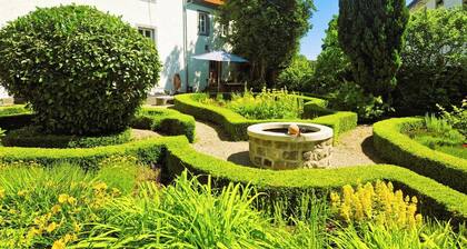 Charming historic 3-bedroom country house in peaceful Feilsdorf