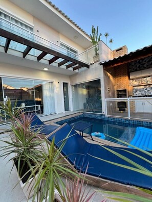 Terrace/patio - House in São Pedro da Aldeia - Daily and Seasonal Rentals (São Pedro da Aldeia)