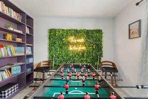 Games room - Cozy 3BR / 2BA Getaway / Legoland / Winterhaven / Lakeland (Lakeland)