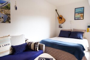 1 bedroom, iron/ironing board, bed sheets - Beautiful apartment with sea view and quiet (Sainte-Maxime)