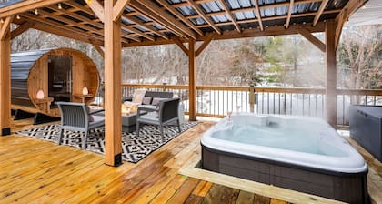 Walk to Water & Shops| HotTub, Barrel Sauna& Games