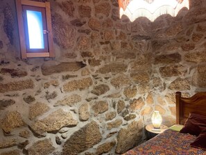 Room - Casa Da Adega, between the Minho River and the Mountains (Sá)