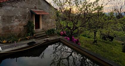 Casa Da Adega, between the Minho River and the Mountains