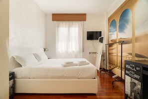 2 bedrooms, iron/ironing board - GuestHost - Comfortable 60m2 apartment, ideal for 4, on the 4th floor of a building with lift (steps to reach it). Located in Fiera Milano City between Portello and CityLife, a historic exhibition area now transformed into the Allianz MiCo convention cen (Milan)