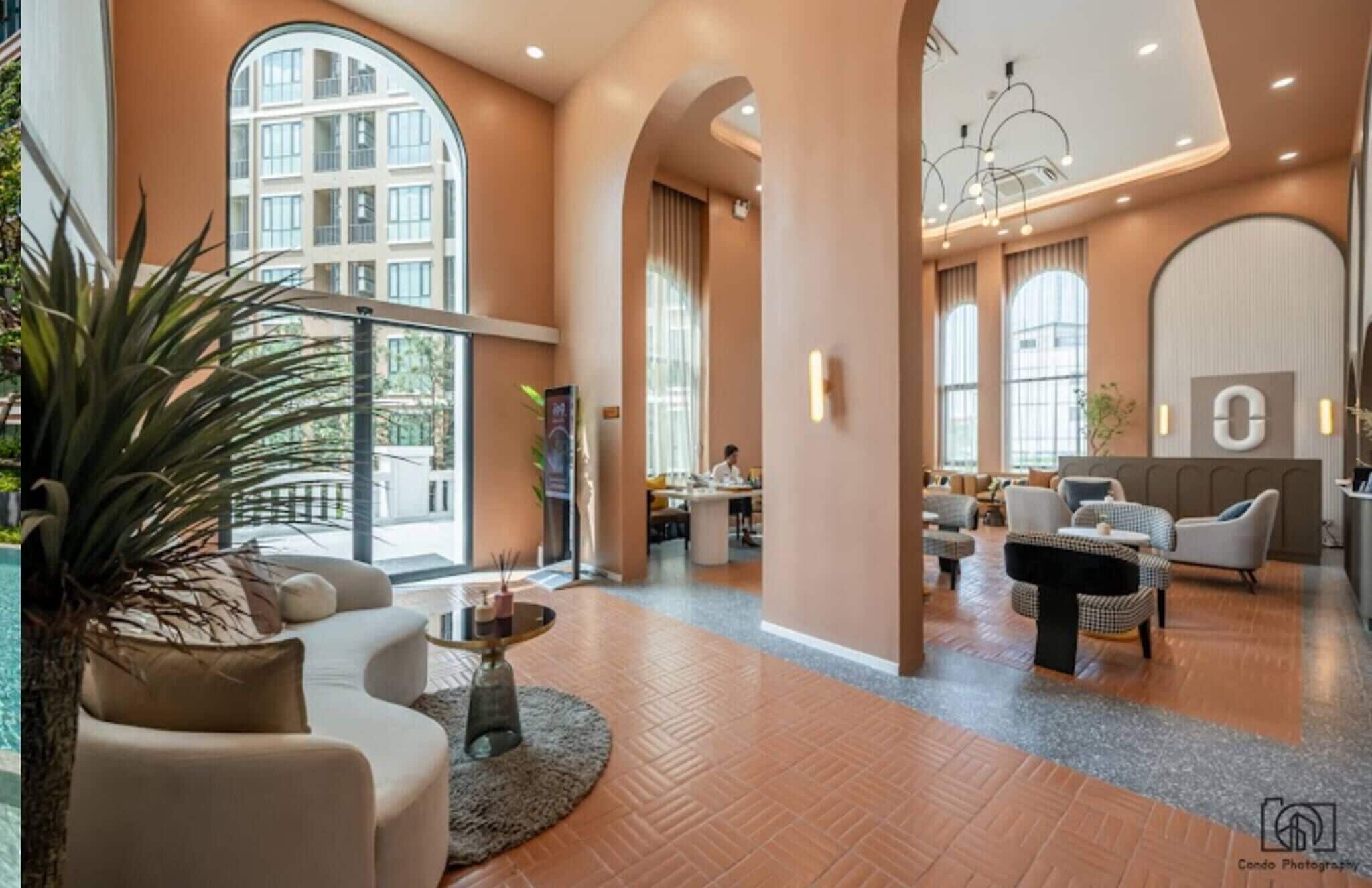 Condo, 3 Bedrooms, Smoking | Living room