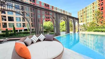 Condo, 3 Bedrooms, Smoking | Pool