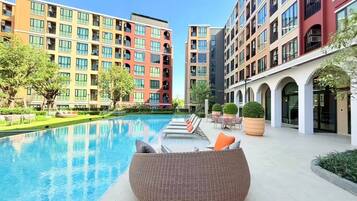 Condo, 3 Bedrooms, Smoking | Pool | Outdoor pool