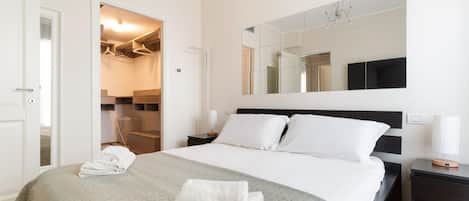 3 bedrooms, iron/ironing board