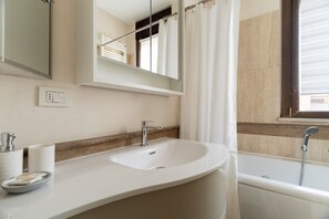 Bidet