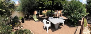 Outdoor dining - Ferienhaus mit Zugang zum Meer (Lecci)