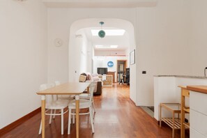 Dining - GuestHost - Cozy two-level ground-floor apartment located in a very central area, ideal for up to 4 guests (one step to access).The property is located in the Porta Venezia area, just a short walk from the metro station, allowing easy access to all the m (Milan)