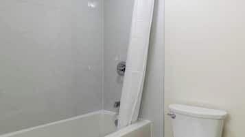 Room, 2 Queen Beds, Non Smoking | Bathroom