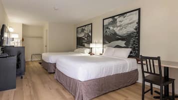 Room, 2 Queen Beds, Non Smoking