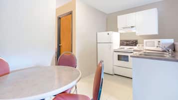 Suite, 2 Queen Beds, Non Smoking