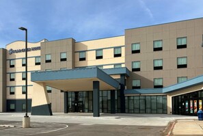 Exterior - Sugar Creek Hotel, Trademark Collection By Wyndham (Hinton)