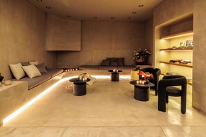 Lobby sitting area - Casa Rosario Bed & City Oaxaca (Oaxaca)