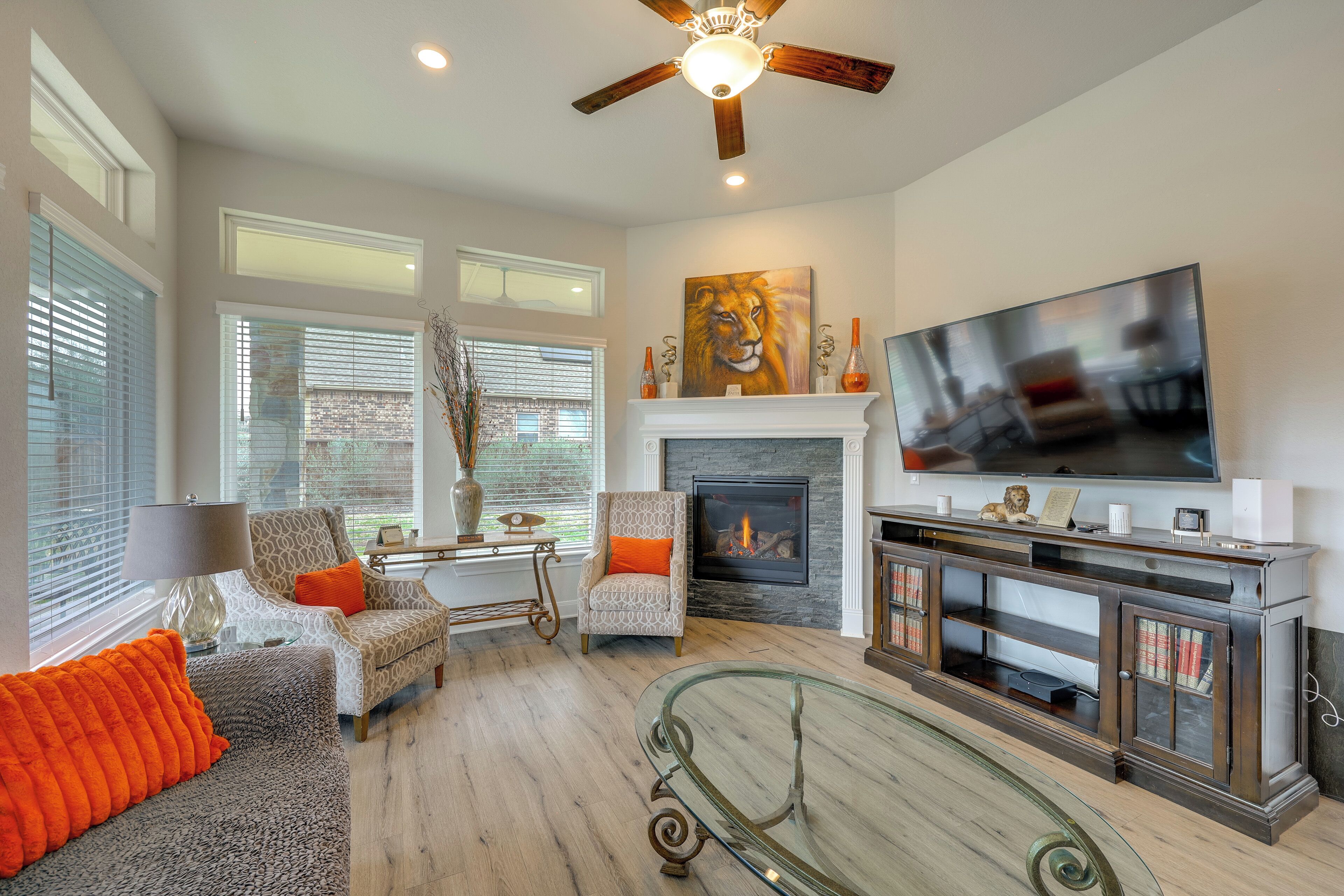 House (4 Bedrooms) | Interior