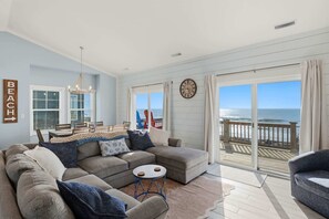 TV, table football - Steps to the Sand • Sleeps 12 • Hot Tub • Grill (North Topsail Beach)