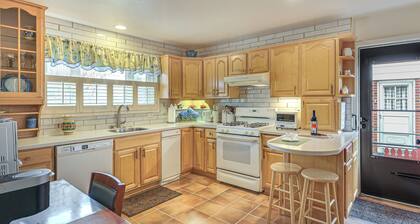 Charming Boutique Home in West End Alexandria!