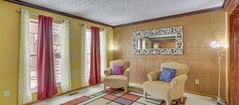 6 Mi to Rickenbacker Airport! Columbus Area Home