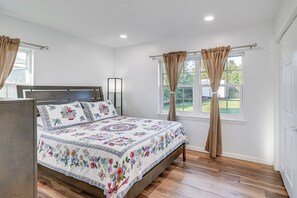 House (3 Bedrooms) | Interior - 5 Mi to Dtwn Panama City! Family Haven w/ Patio (Panama City)