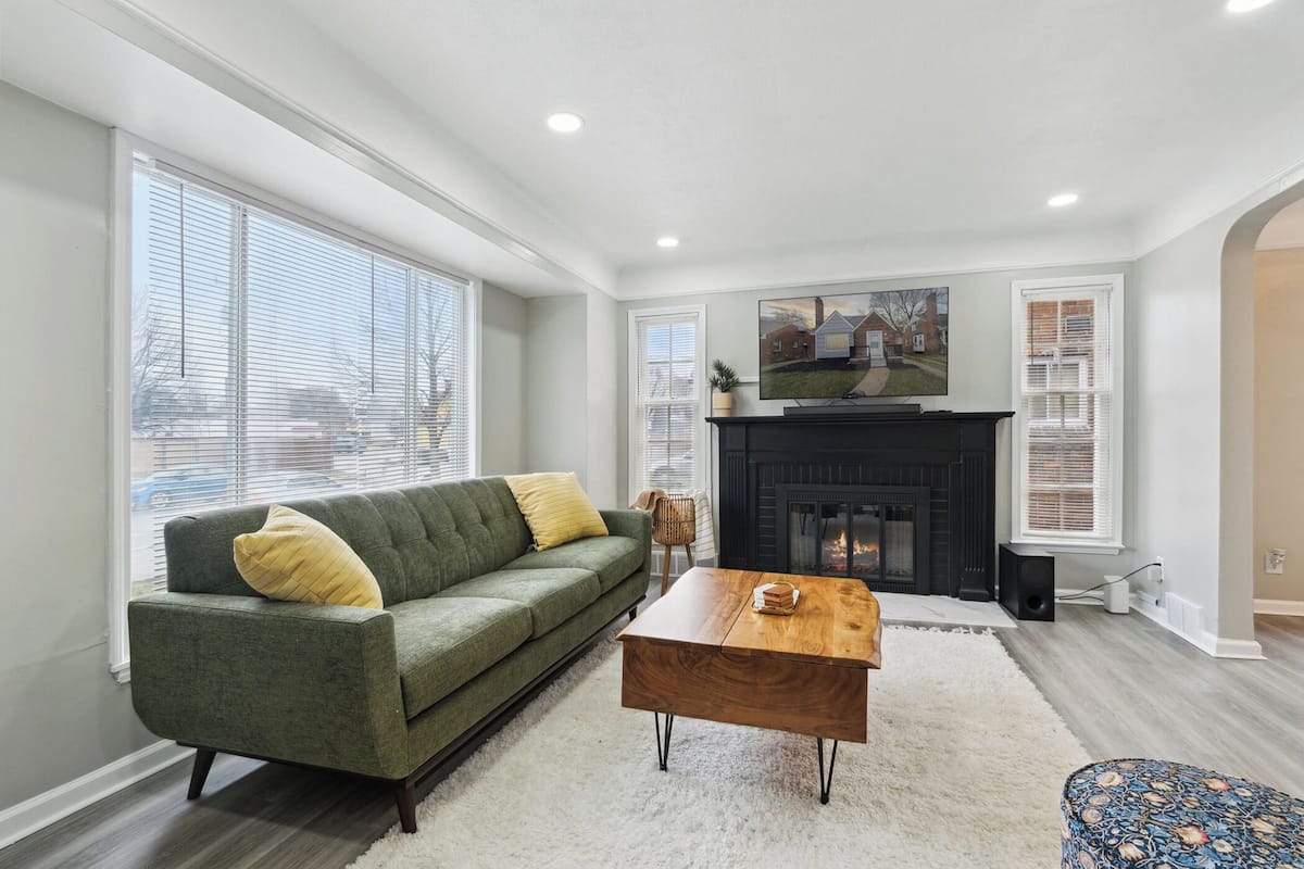 House (3 Bedrooms) | Front of property