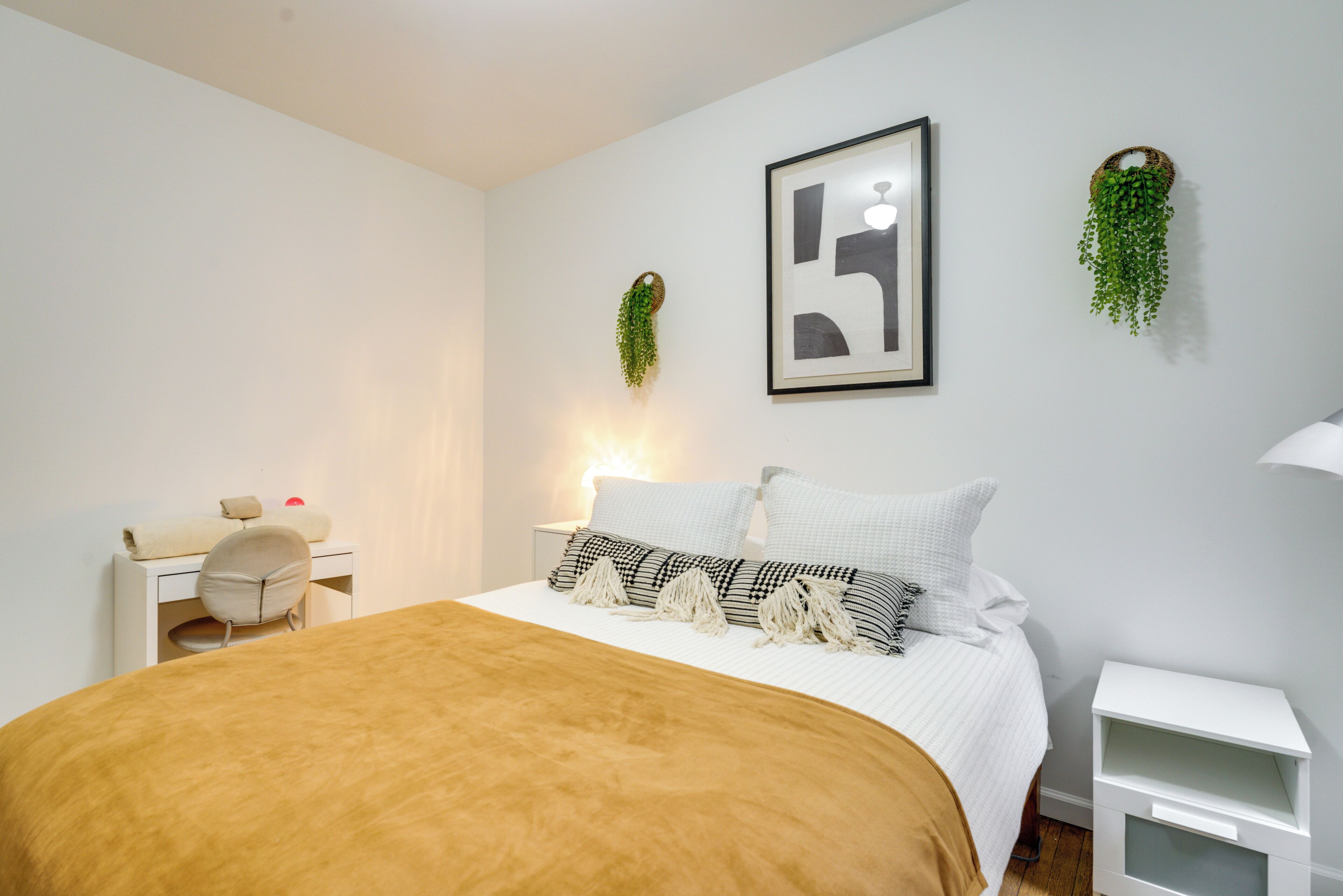 Apartment (1 Bedroom) | Interior