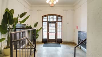 Apartment (1 Bedroom) | Interior