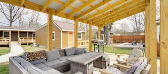 2 Mi to Nat'l Park: Riverside Smoky Mtn Cabin!
